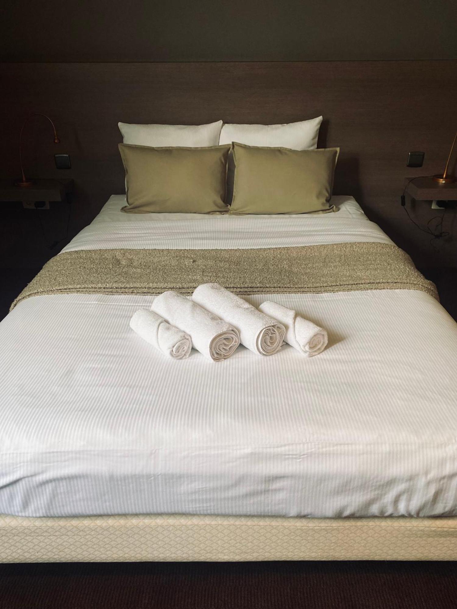 Hotel Bornem Ngoại thất bức ảnh
