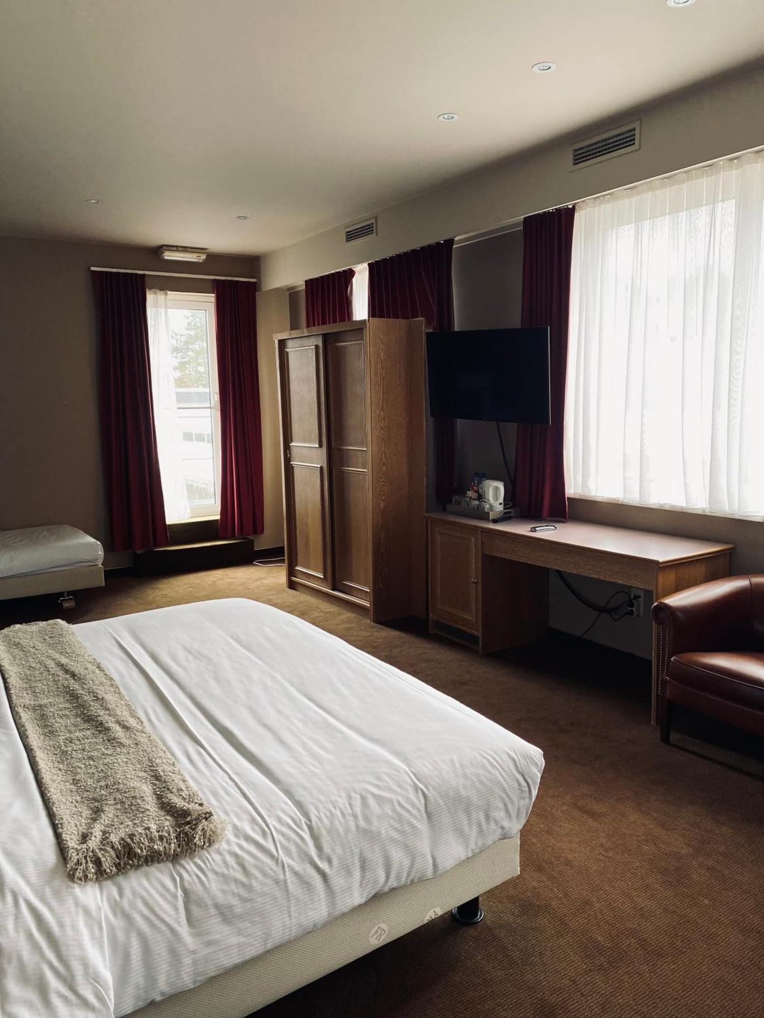 Hotel Bornem Ngoại thất bức ảnh